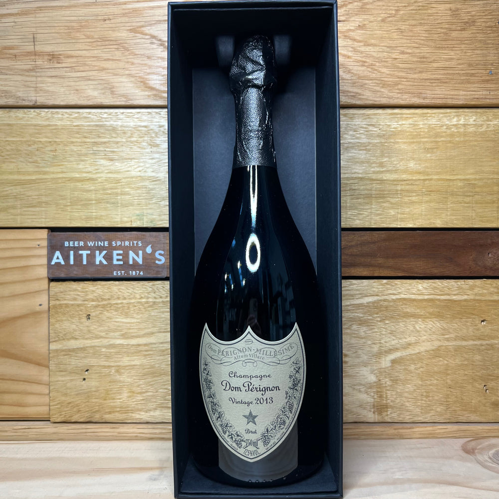 Dom Pérignon シャンパン ヴィンテージ2013 Buy Dom Perignon : Vintage 2013 Champagne online | Millesima
