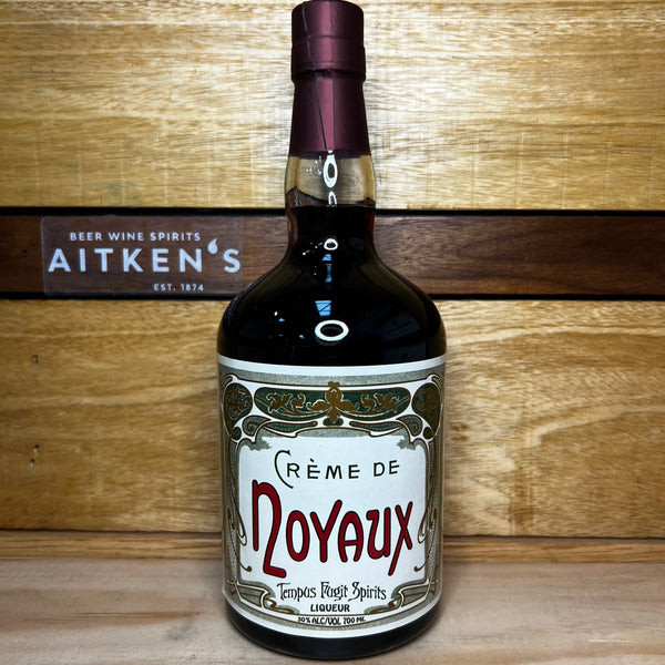 Tempus Fugit Crème de Noyaux